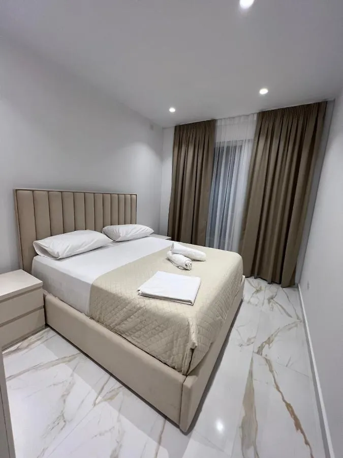 Mumbas Apartment 3 هيماري